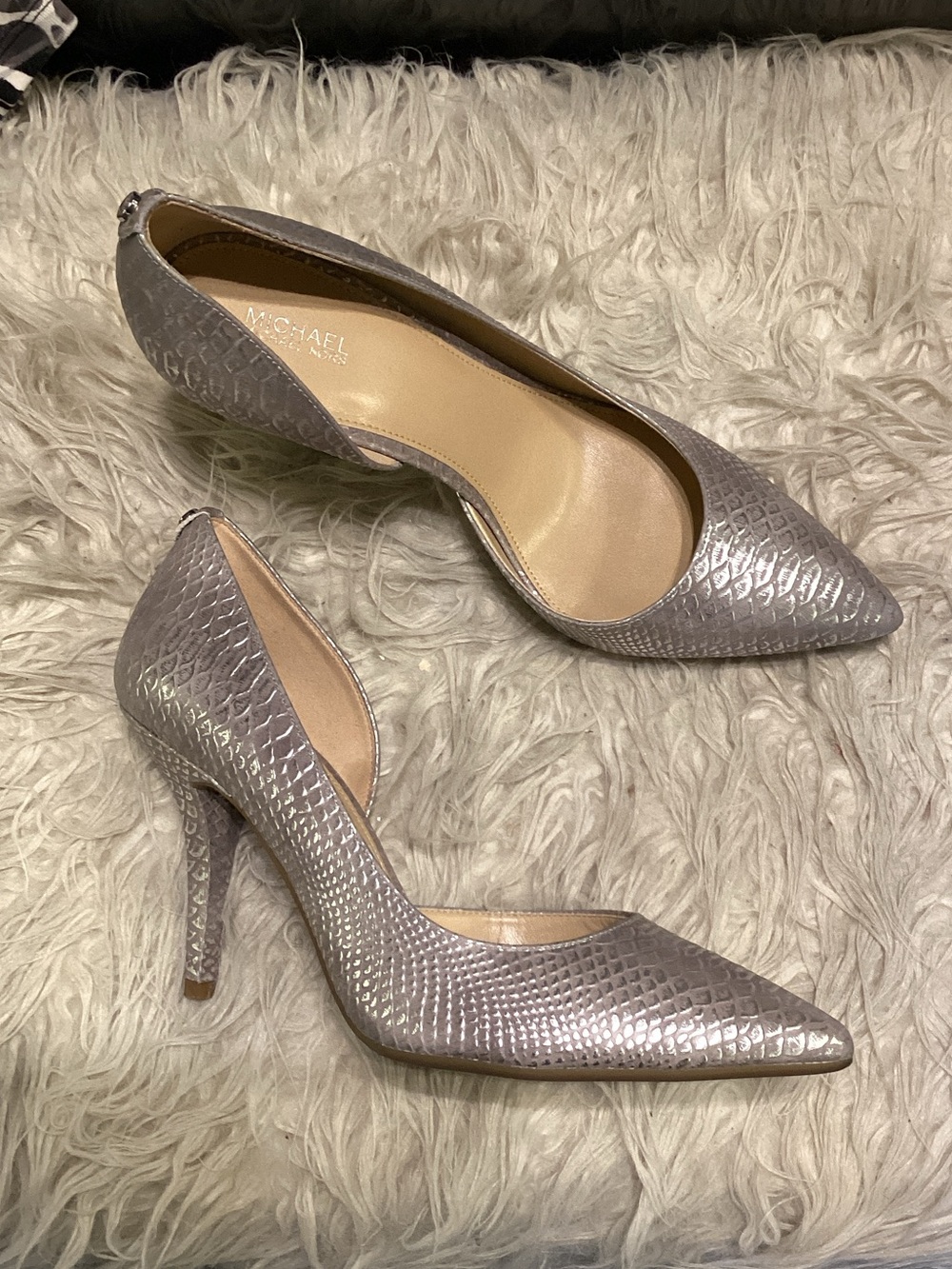 Michael Kors Metallic Silver Textured Pointed-Toe Pumps